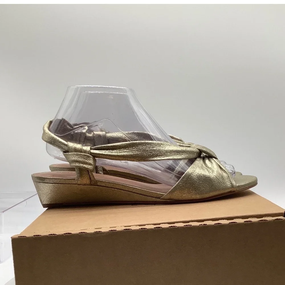 Bernardo Gold Metallic‎ Leather Knotted Wedge Sandals 8M Slingback Low Heel